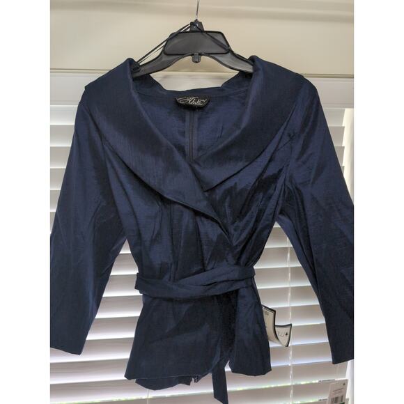 NWT Alex Evenings
Three-Quarter Sleeve Tie-Waist Surplice Blouse size LP - Picture 3 of 3